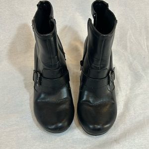 Kenneth Cole Black wedge Boot